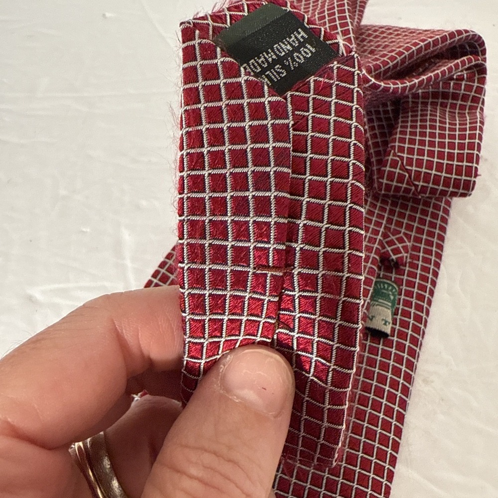Red Tie With‎ White Check 100% Silk-Geometric Pattern-Handmade-Weatherproof - Picture 8 of 9